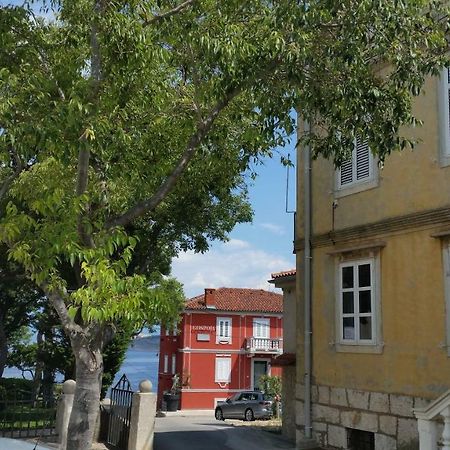 Apartment Palazzo Sare Врбник Екстер'єр фото